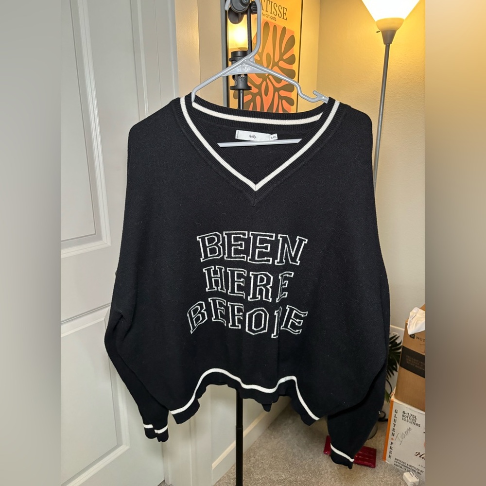 ADIKA navy pullover